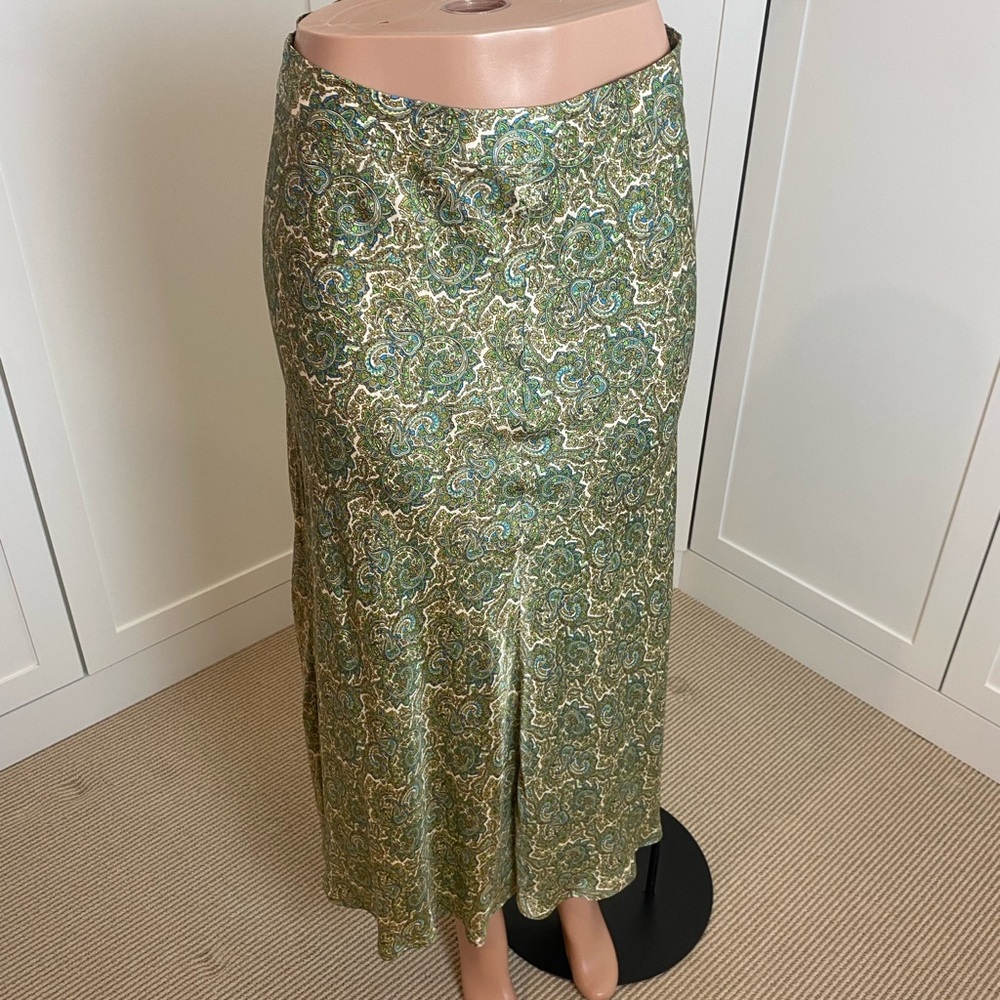 Silk green and cream paisley skirt, size 10